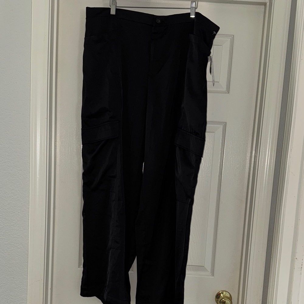 Nine West Women’s Black Satin Cargo Pants 20